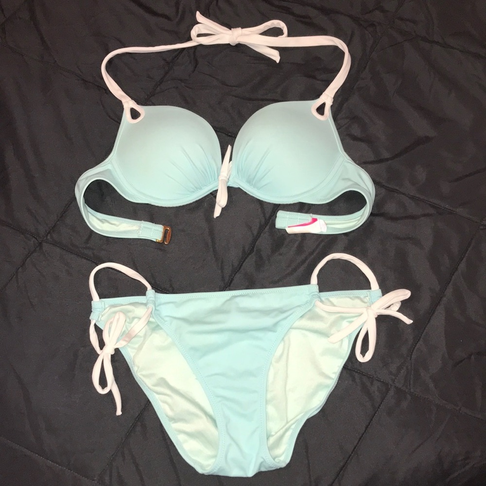 Victoria’s Secret push-up bathing suit